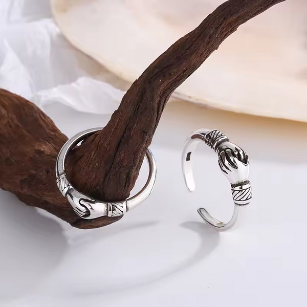 Damen-Herren Ring Hand-Motiv Silber 925, geschwärzt und größenverstellbar
