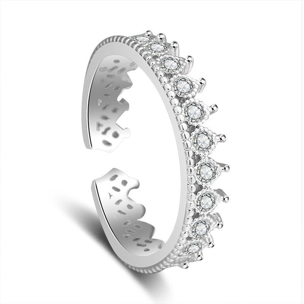 Damenring Silbern mit funkelnden Strass – Kronenstil