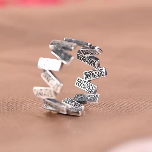 Schöner Ring mit Zickzack-Muster aus 925er Silber, geschwärzt-größenverstellbar