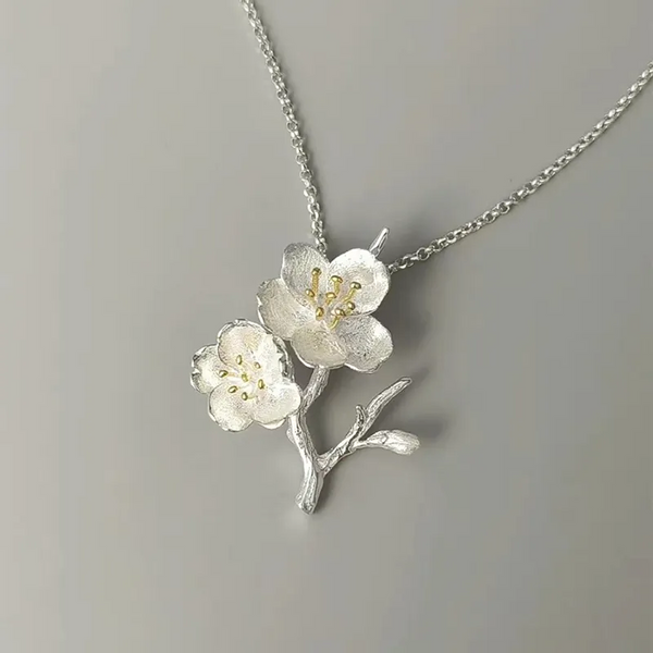 Kirschblüten-Halskette aus 925 Silber – Zarte Blütenzweig-Kette Blumen