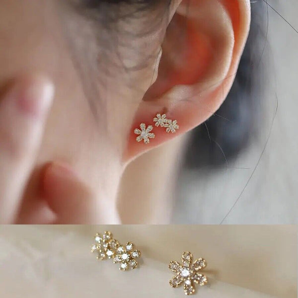 Xs Mini Ohrstecker Blume mit Zirkonia  Mädchen Damen Ohrringe